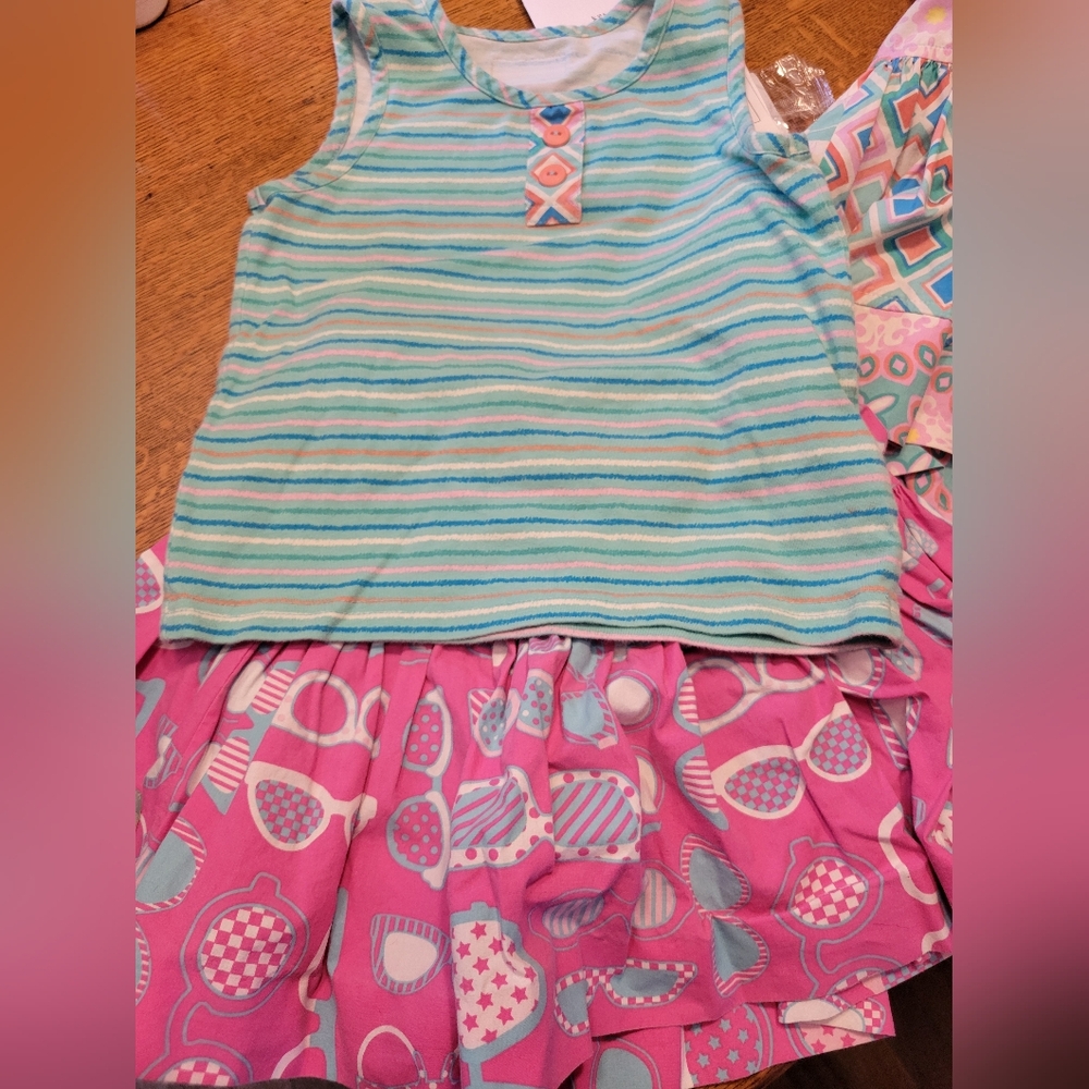 2 outfits
